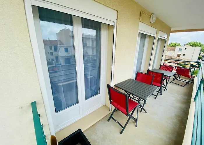 Apartment 1 - Proche Du Centre - Bord De Le Grau-du-Roi